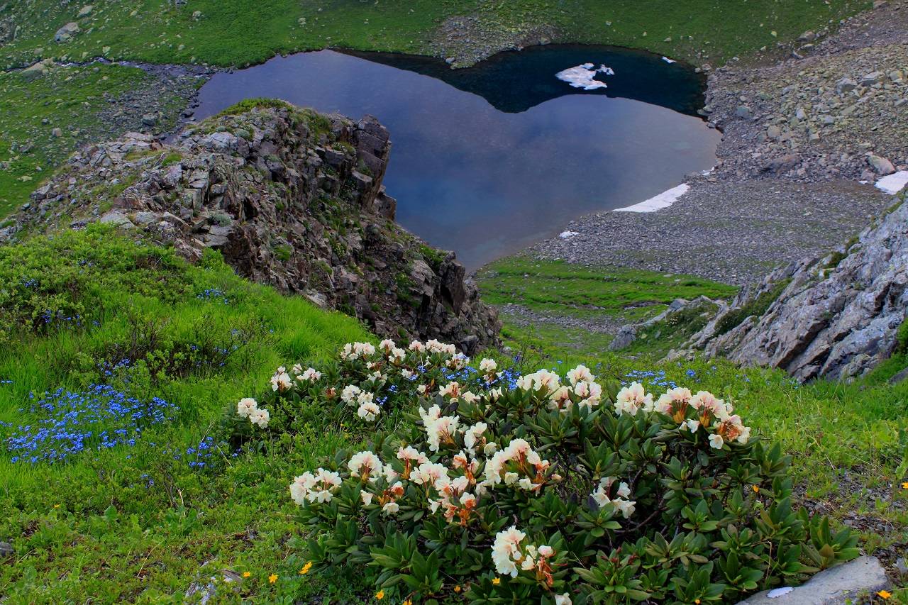 Tobavarchkhili Lakes Trek